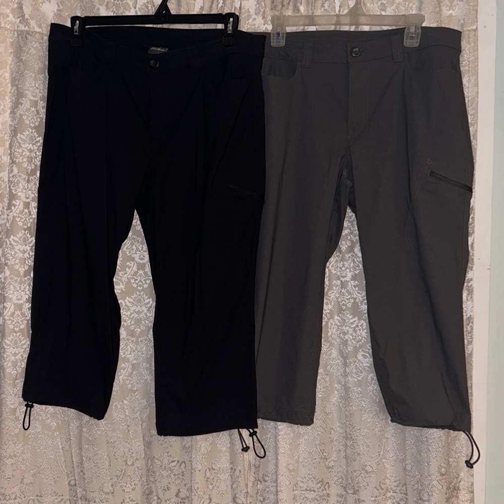 Eddie Bauer Women's Outdoor Cargo Capris in Black and Gray